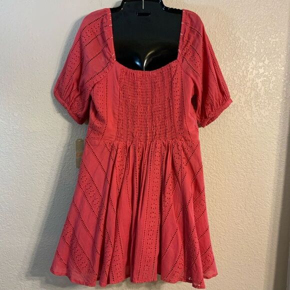 Gianni Bini Button Front Eyelet Coral Dress size L - Picture 5 of 9
